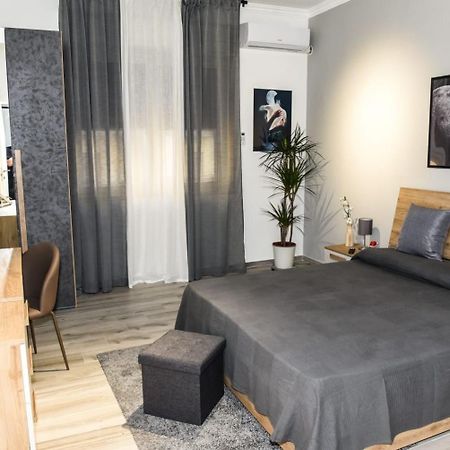 La Via Di Mezzo Lejlighed CTA Eksteriør billede